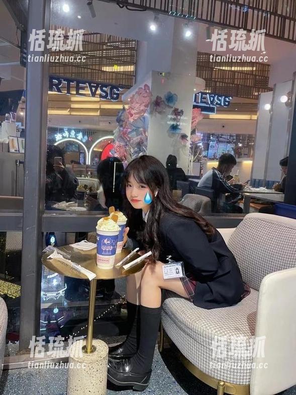 17吃瓜网 永不迷路,尽在“17吃瓜网”,探索娱乐八卦的无限可能!