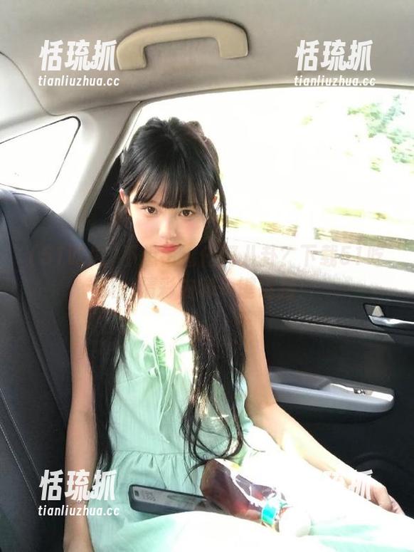 51吃瓜 不想错过任何八卦?下载51吃瓜,精彩内容一键链接!