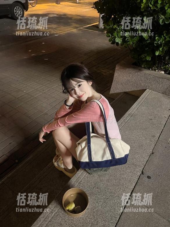 51热门 通过51热门入口,一起来看看今日吃瓜每日更新的精彩纷呈吧!