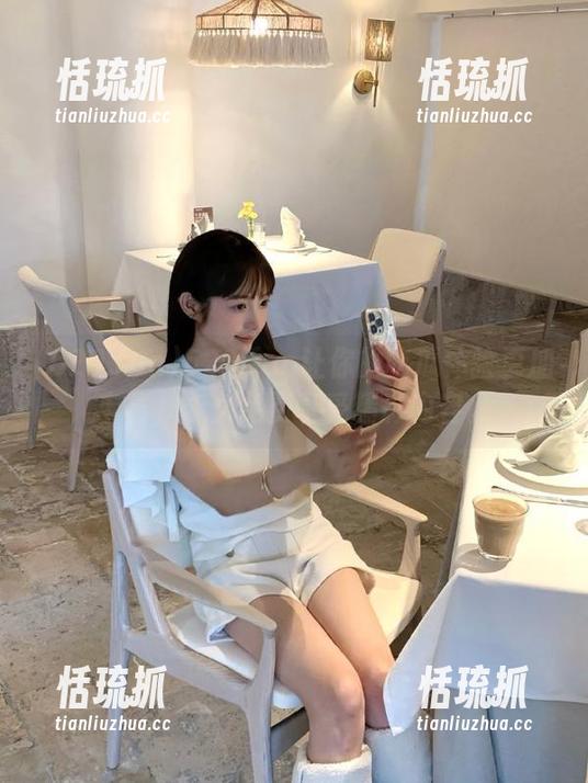520.fun 520.fun让你的吃瓜体验更加丰富,永久免费享受精彩内容。
