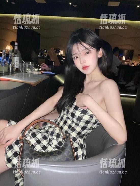 91i吃瓜 别犹豫,登录91i吃瓜,开启你的娱乐八卦之旅,和好友一起分享看法!