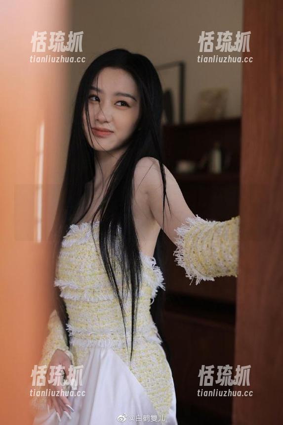 91吃瓜 加入91吃瓜在线,第一时间获取娱乐圈趣事,让你乐不停!