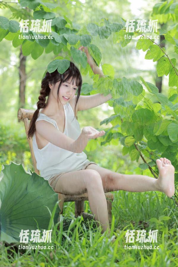 hlw 不要错过,下载hlw,收藏最新吃瓜趣闻,成为八卦圈的风云人物!