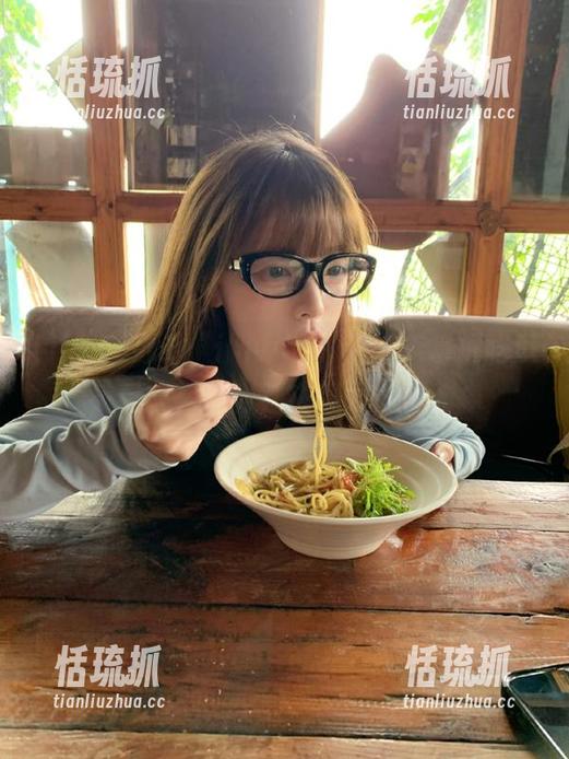 ihlw 通过“ihlw09”导航,掌握吃瓜动态,成为社交媒体的焦点