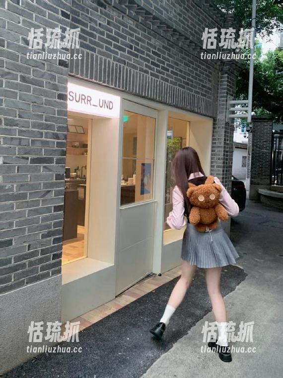 www.51 快来分享www.51com地址,成为吃瓜达人,动漫游戏粉丝必备!