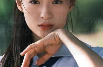 吃瓜新体验:“www.吃瓜”正式登陆IOS,快来收藏你的最爱话题吧!