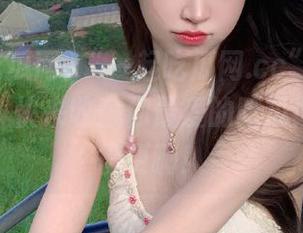 “一起吃瓜网.cc”官网正式上线,快来收藏你最爱的吃瓜话题,玩得更嗨!