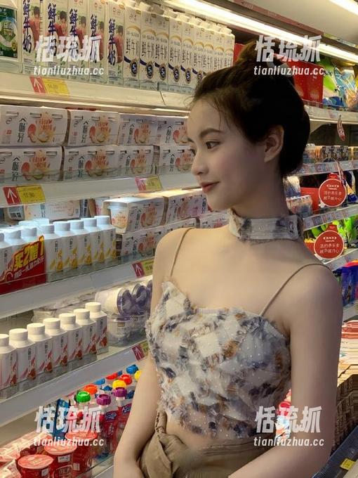 想知道更多“五一吃瓜黑料”？立即下载APP获取独家内容！