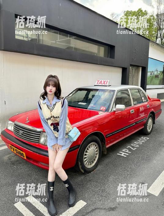 今日吃瓜51 今日吃瓜51带来惊喜,分享军训热舞背后的故事与心跳瞬间!