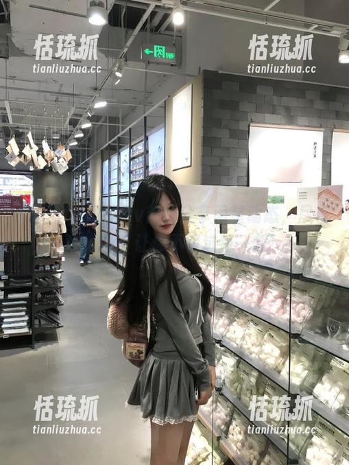 吃瓜tv 吃瓜tv首页分享明星动态,尽在吃瓜tv,让你不错过每一刻!