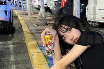 吃瓜网app最新版本推出，更多精彩内容等你来探索，吃瓜不再孤单！