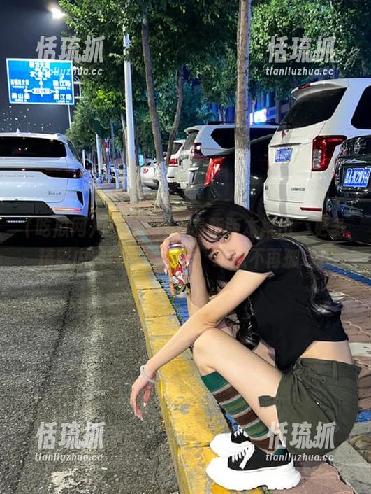 吃瓜网 吃瓜网app最新版本推出,更多精彩内容等你来探索,吃瓜不再孤单!