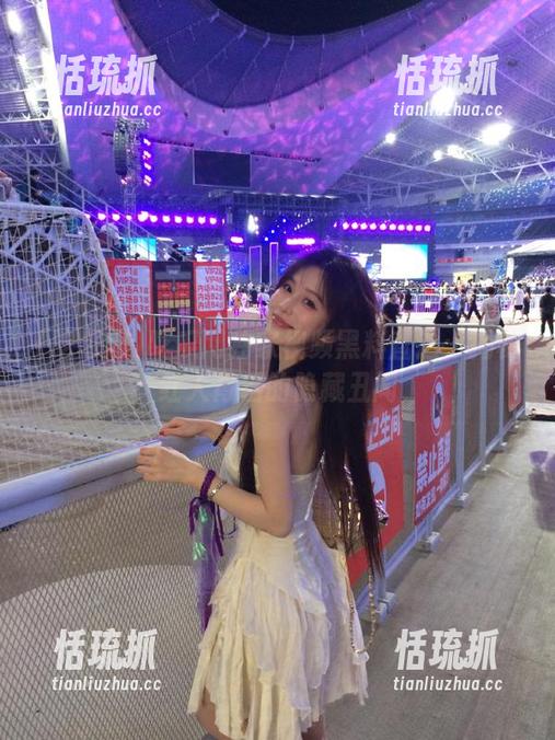吃瓜网 吃瓜网独家视频黑料直达:揭秘红人背后的隐藏丑闻