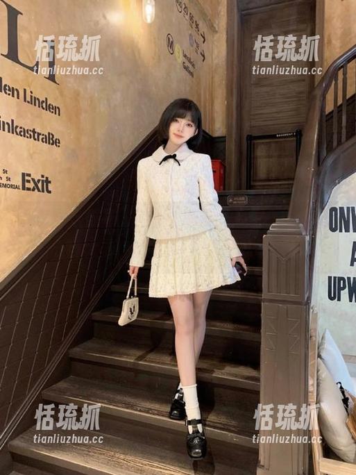 我要吃瓜网 在线“我要吃瓜网”,今日瓜皮太厚,网友们集体掉队了呀!