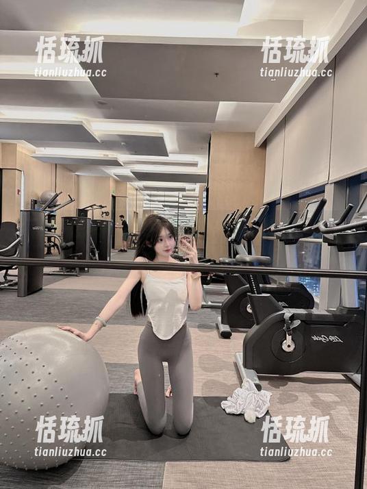网红吃瓜网 网红吃瓜网51:一场与美食同行的吃瓜线路