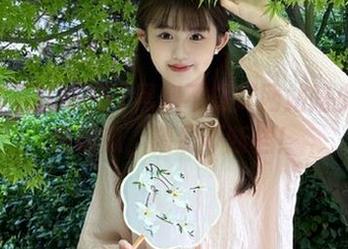 51黑料不打烊网站陪少女彻夜吃瓜，精彩不断档！
