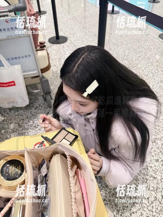 黑料不打烊 黑料不打烊吃瓜爆料苹果版地址安全可靠,带你畅享第一手黑料资讯