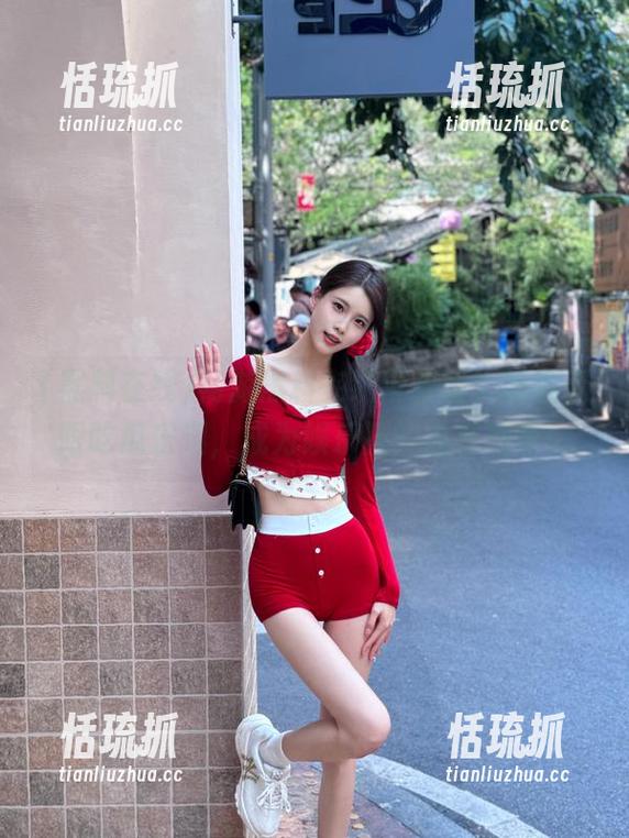 黑料在线 畅游黑料在线苹果版,发现无限吃瓜乐趣,成为娱乐圈的内幕玩家!